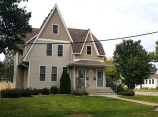 1045 Marquette St APT 2, La Salle, IL 61301