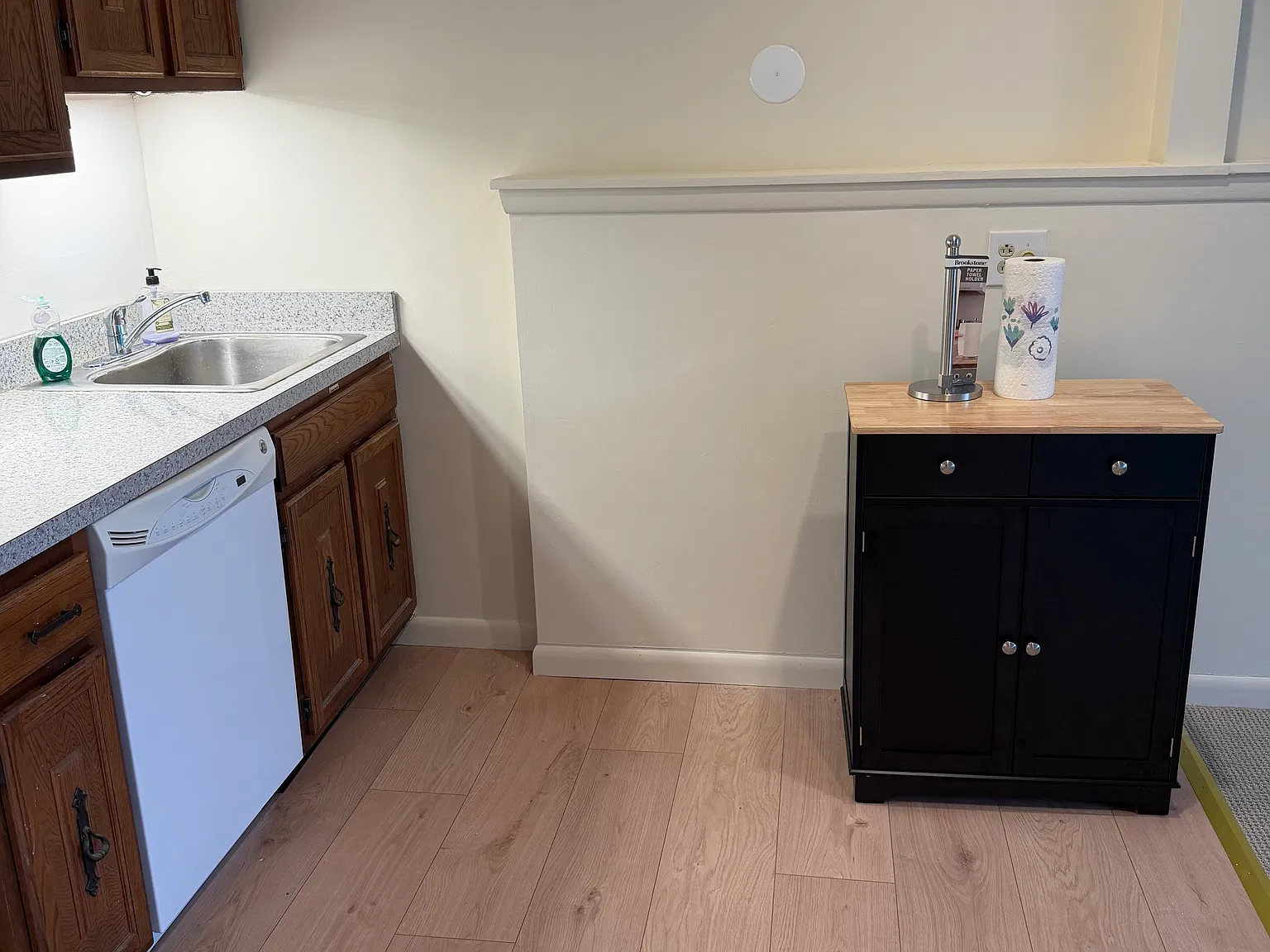 1 bed, 700 sqft, $2,473 — Photo 4