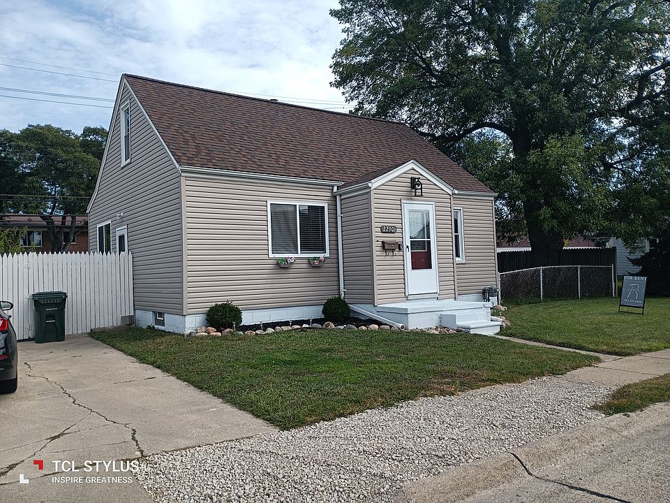 1st image of 22901B Pleasant St