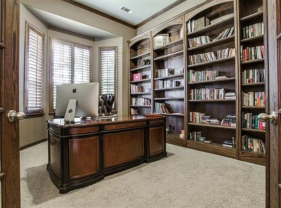 4th image of 6405 Valley View Dr