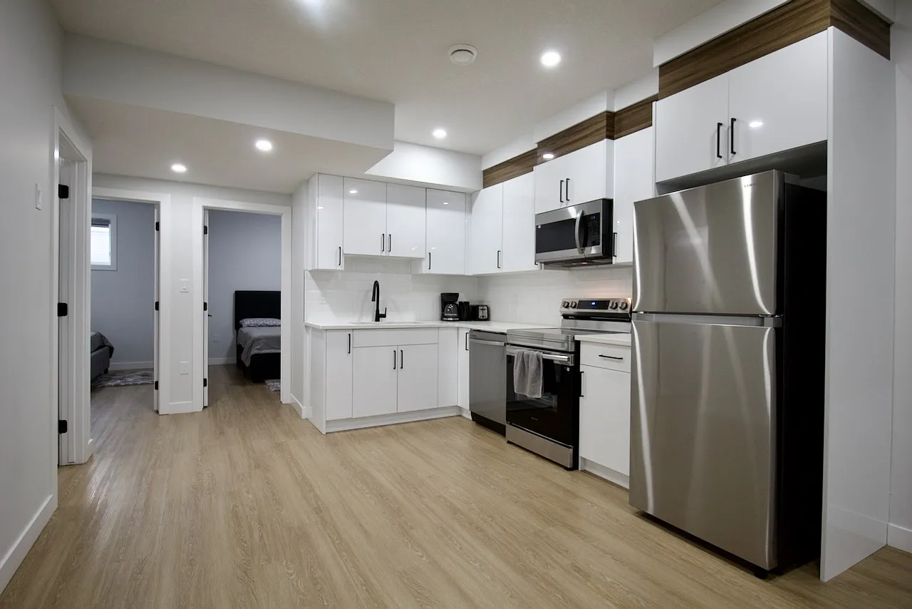 Montrose 2 Bed 1 Bath BSMT Suite For Rent Edmonton — Photo 2