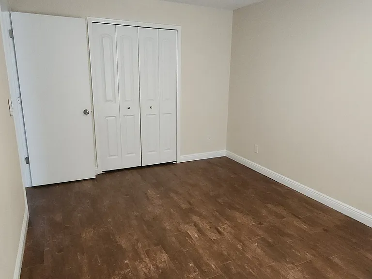 1186 Mistwood Dr — Photo 21