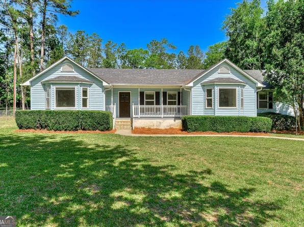 206 Dogwood Ln, Plum Branch, SC 29845