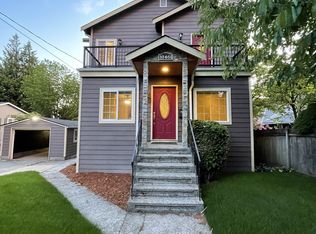 10461 57th Ave S, Seattle, WA 98178