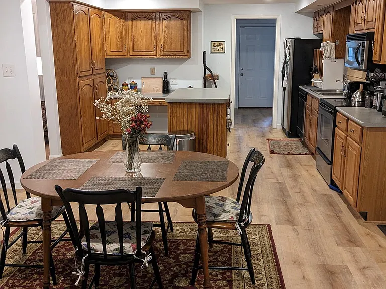 164 Ashley Dr — Photo 9