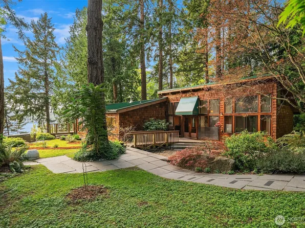 19923 Robinwood Road SW, Vashon, WA 98070