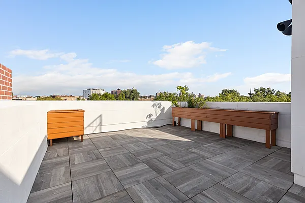 Sold by Brown Harris Stevens | media 20