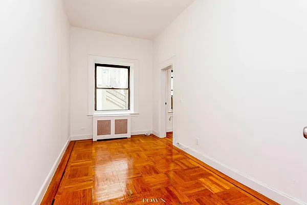 Rented by Bond New York | media 9