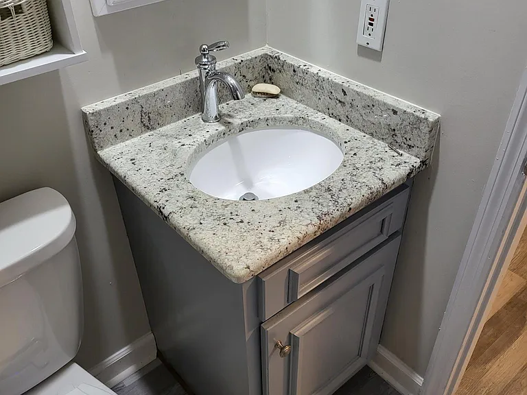 2357 Grant Ave — Photo 9