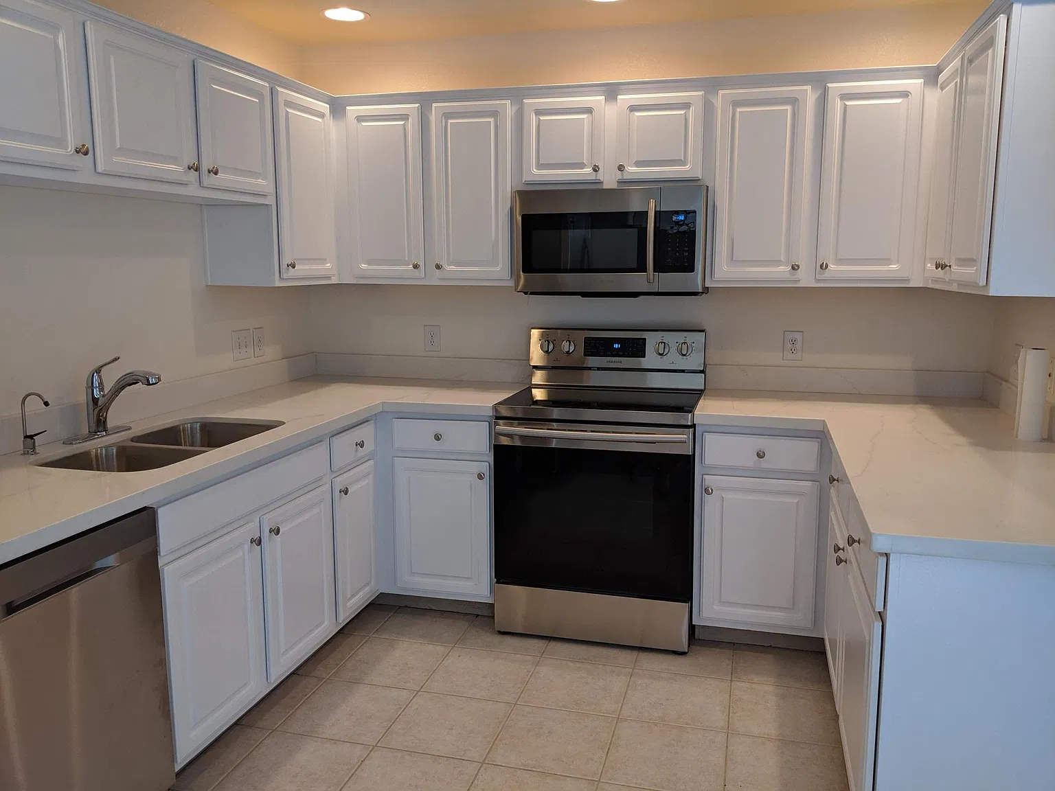 2 bed, 1302 sqft, $2,250 — Photo 4
