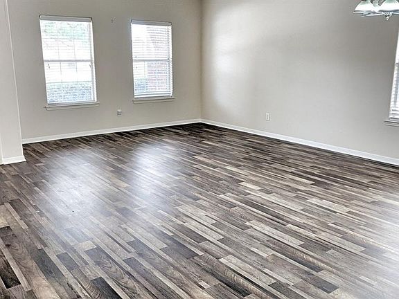 3rd image of 2810 Indigo Stone Ln