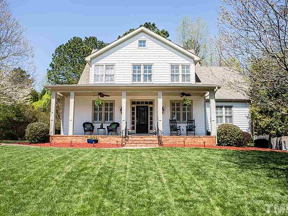 4th image of 2612 Penfold Ln