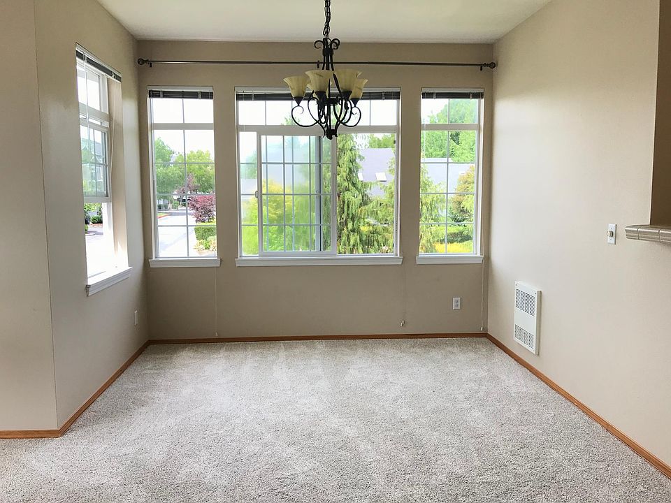 Spacious dining room