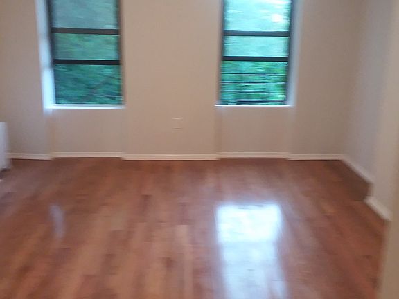 5th image of 193 Pulaski St #1B