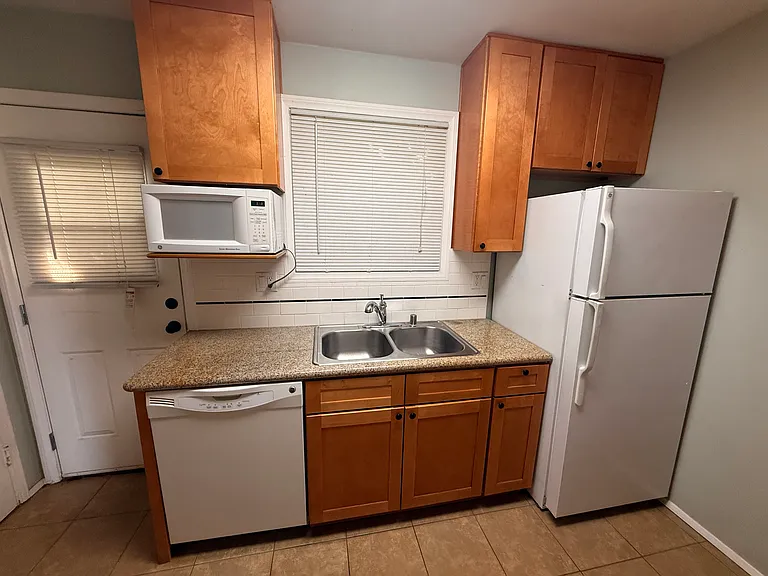 93 El Nido Ave — Photo 8