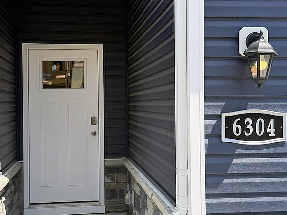 3rd image of 6304 Marinelli Dr N