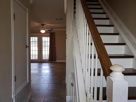3rd image of 3268 Cypress Ln