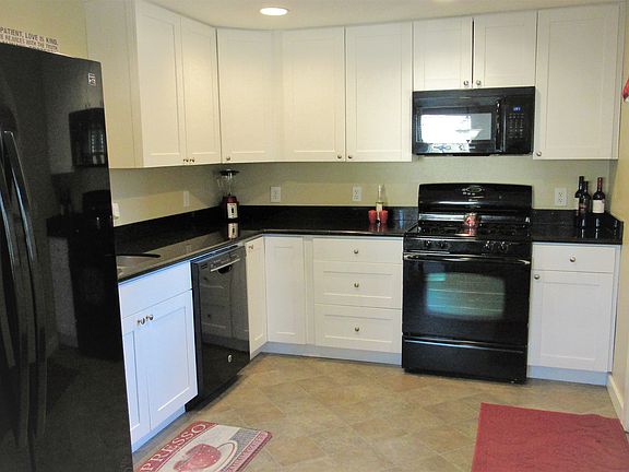 Remodeled kitchen in 2016.