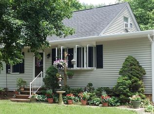 43 School Rd, Whitehouse Station, NJ 08889