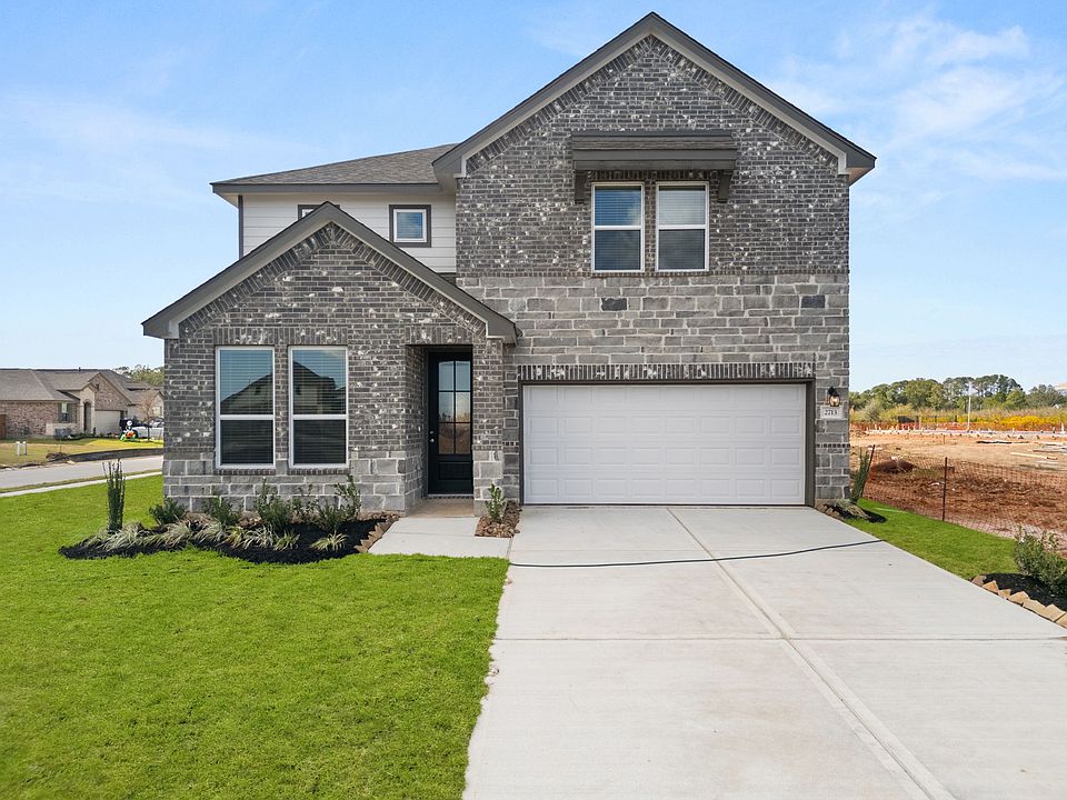 Welcome home to 2713 Vila Vita Lane located to the master planned community of Lago Mar