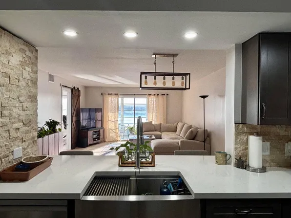 1501 SW 134th Way Unit 304, Pembroke Pines, FL 33027