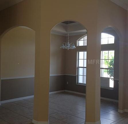 4th image of 2487 Huron Cir