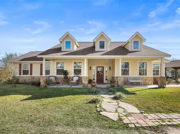 9467 Loop Rd, Bellville, TX 77418