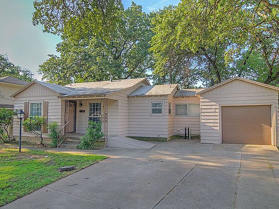 4th image of 4817 Black Oak Ln
