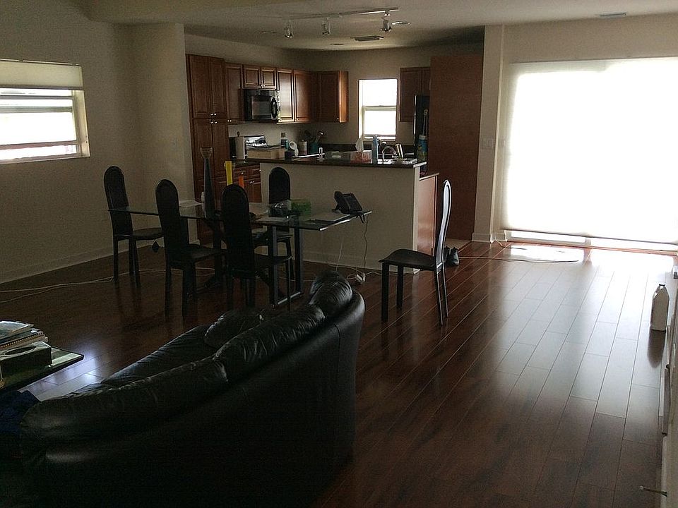 1st image of 479 NE 1st St