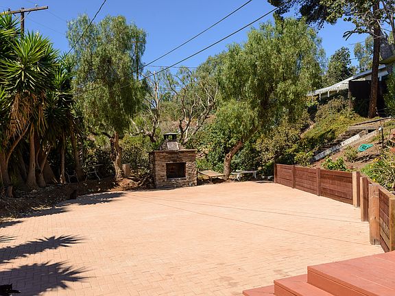 4th image of 14 Limetree Ln