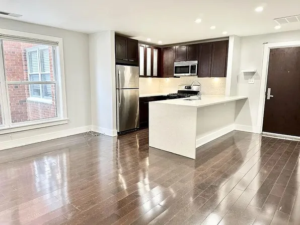 626 Independence Ave SE APT 205, Washington, DC 20003