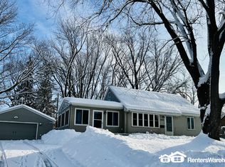 2956 Louisiana Ave N, Crystal, MN 55427