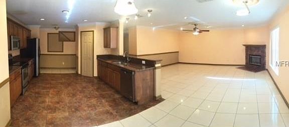 4th image of 350 Sky Valley St