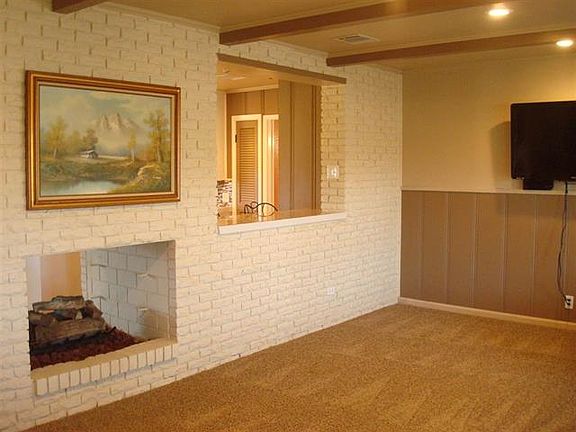 5th image of 209 N Stovall Dr