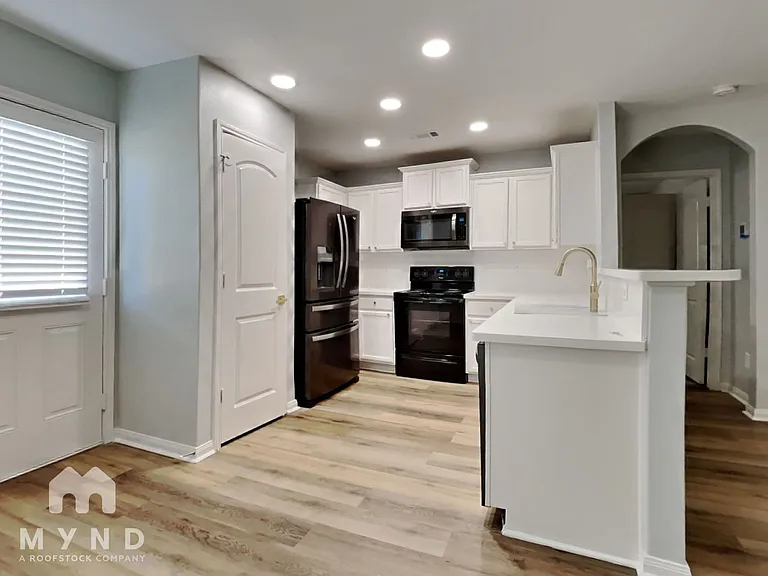 6119 Coral Cove Rd — Photo 5