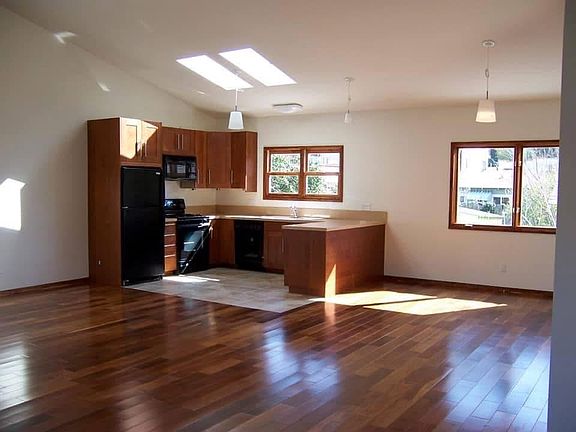 2nd image of 5058 Highland View Ave