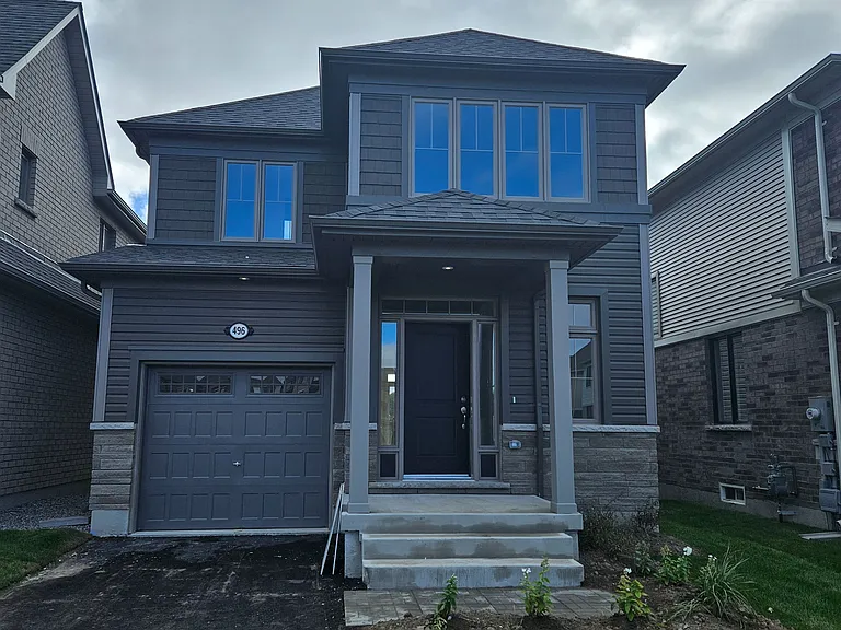 496 Trevor St — Photo 1