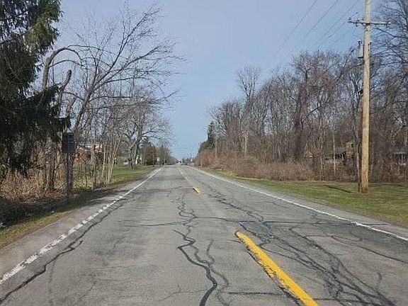 4th image of 3126 Gaines Rd