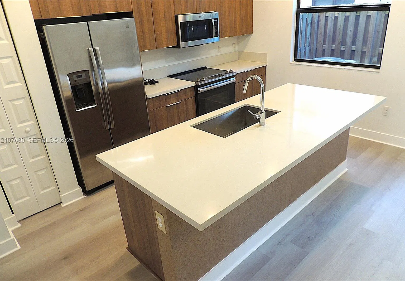 Highland At Park Central — Photo 1