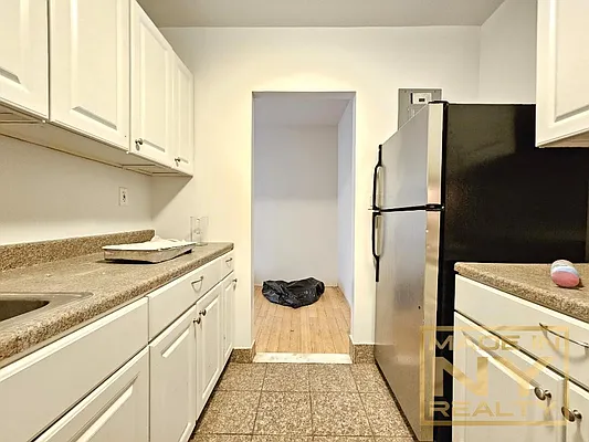 Rented by Made In NY Realty | media 2