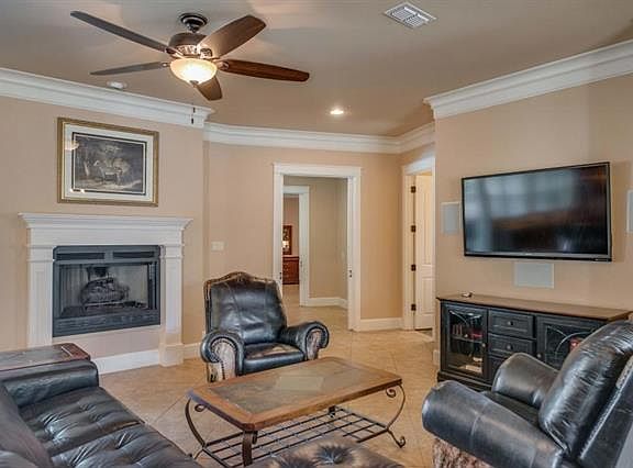 5th image of 907 Ashland Ct