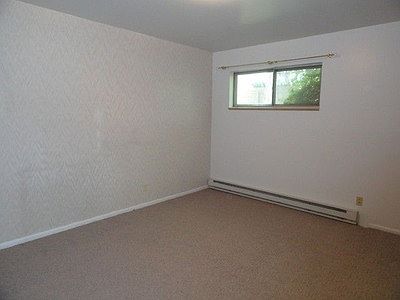 3rd image of 401 S 22nd St