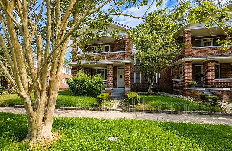 2309 College St — Photo 12