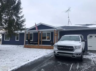 1225 Kinney Rd, Memphis, MI 48041