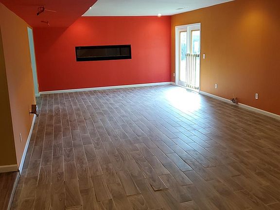 3rd image of 6571 Shannon Branch Dr