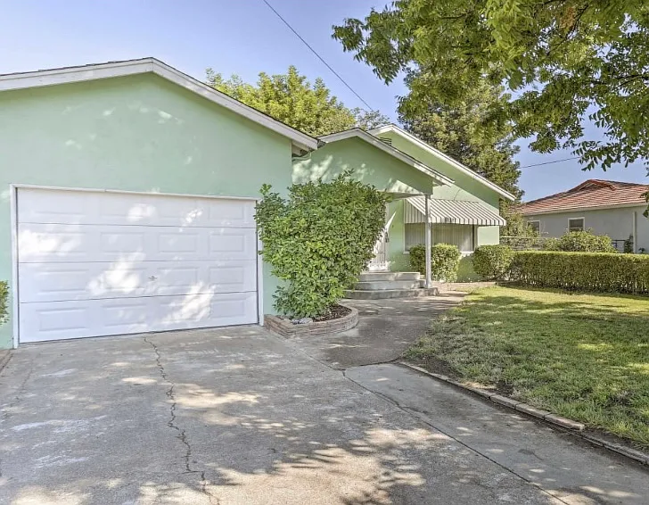1884 Diamond St — Photo 2