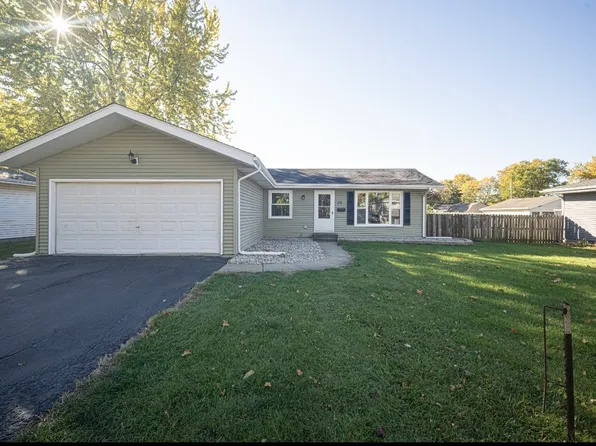 25 Bonds Dr, Bourbonnais, IL 60914