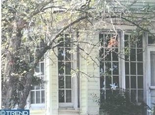 176 W Main St, Leola, PA 17540