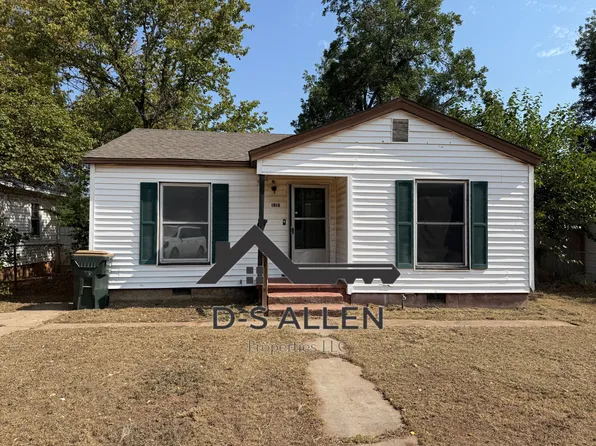 1816 California Ave, Chickasha, OK 73018
