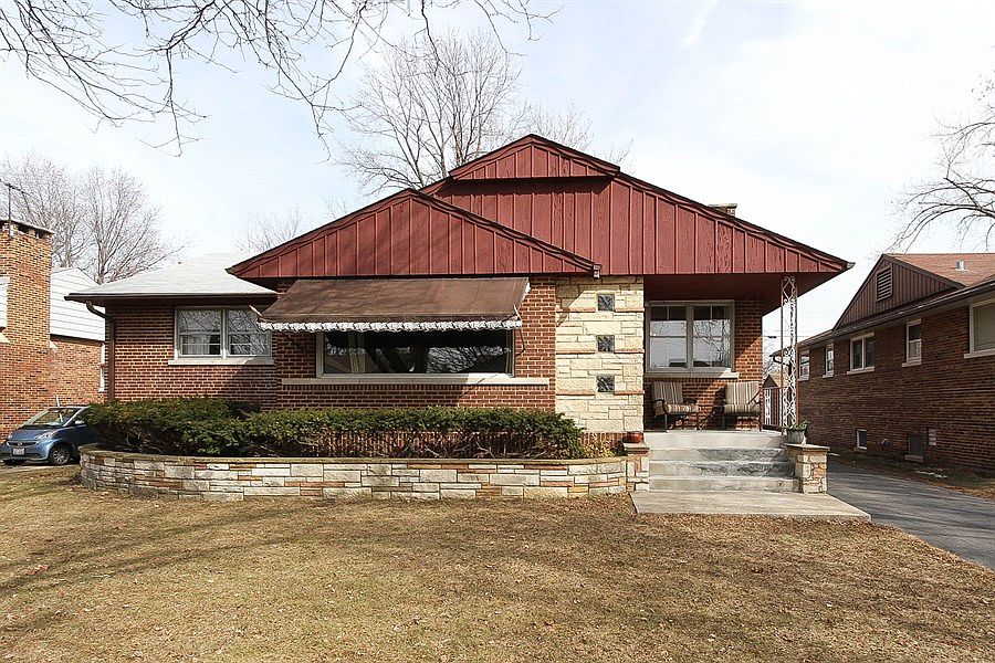 1st image of 1553 Portsmouth Ave